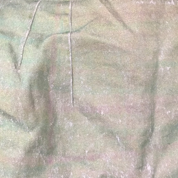 Dreamy pearlescent skirt - Picture 2 of 7